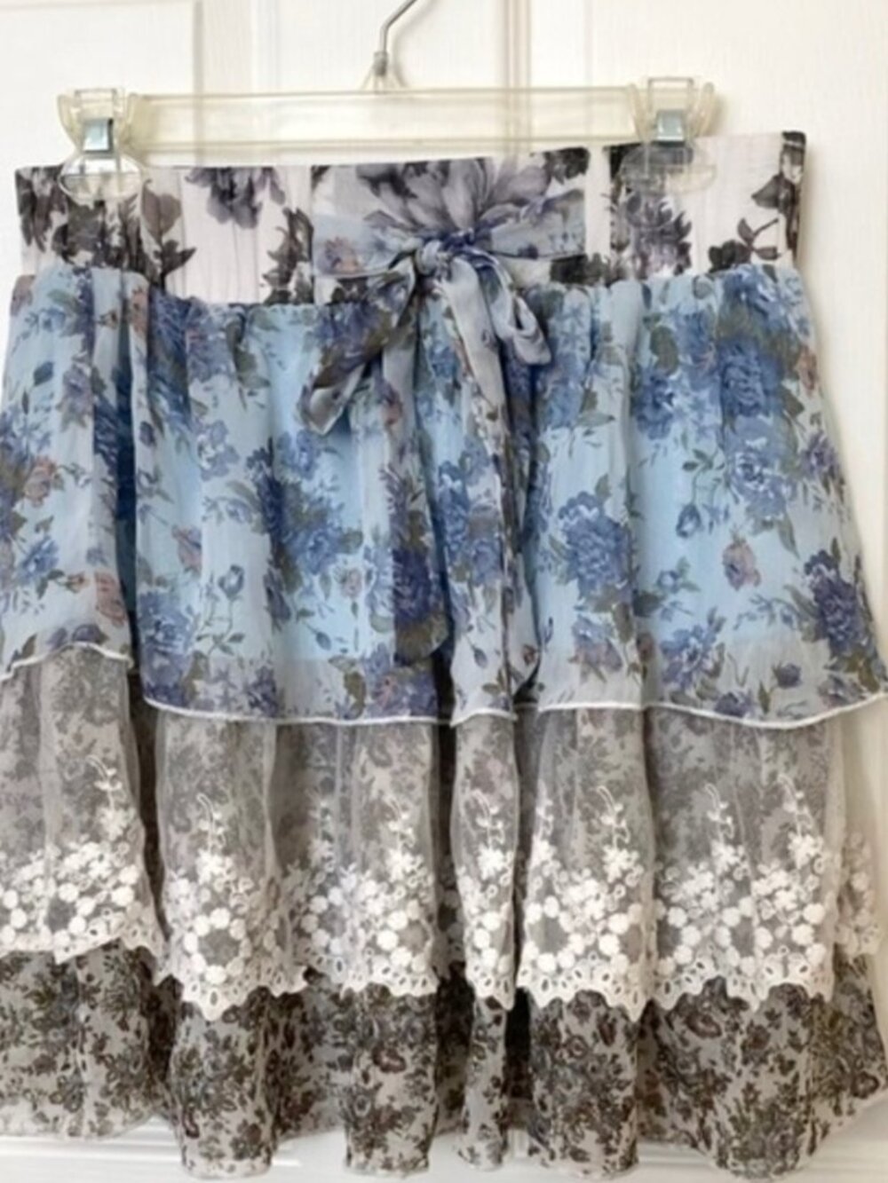 Woman | Short Floral Layer Skirt